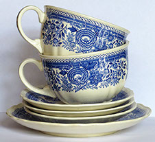 vintage cup & saucer set available from Dubois antiques your french antiques and vintage store in tauranga New Zealand